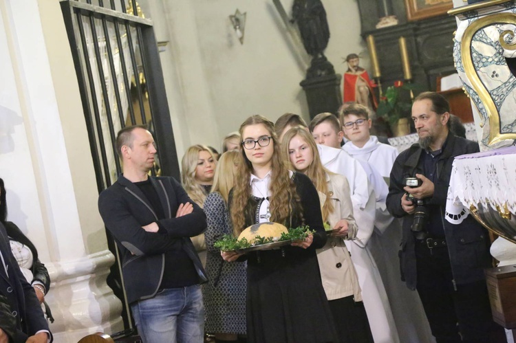 Bierzmowanie w Zakliczynie, cz. 2