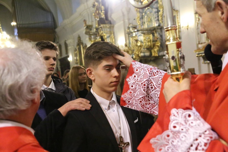 Bierzmowanie w Zakliczynie, cz. 2