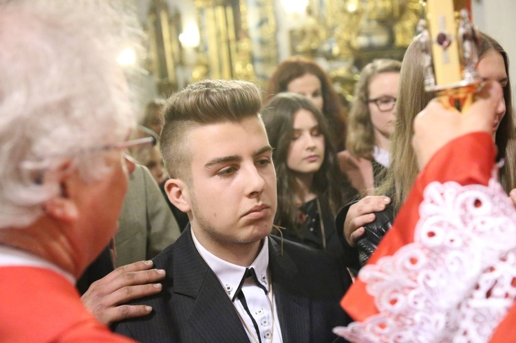 Bierzmowanie w Zakliczynie, cz. 2