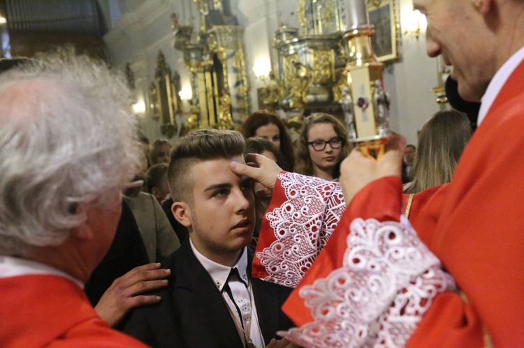 Bierzmowanie w Zakliczynie, cz. 2