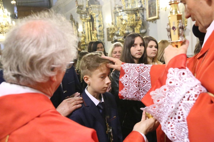 Bierzmowanie w Zakliczynie, cz. 2