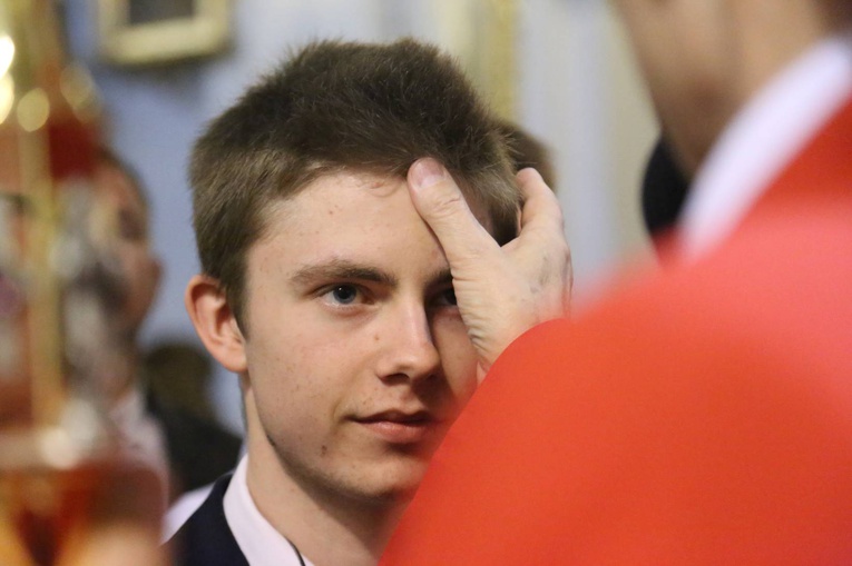 Bierzmowanie w Zakliczynie, cz. 1