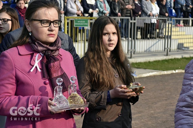 Msza papieska na wałbrzyskim stadionie