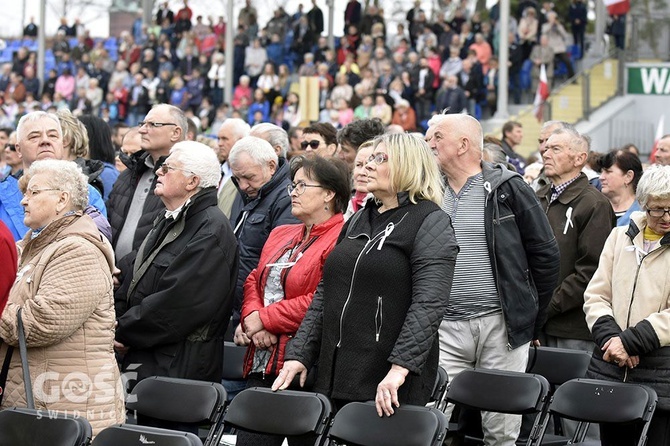 Msza papieska na wałbrzyskim stadionie