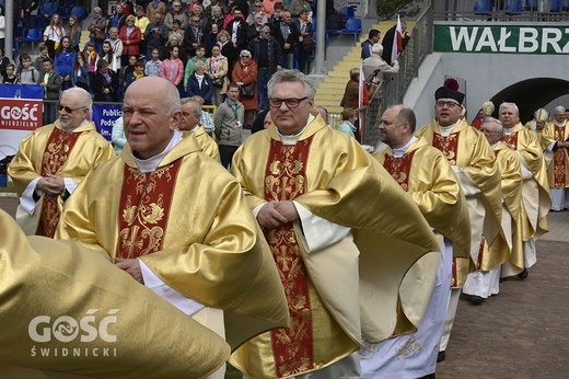 Msza papieska na wałbrzyskim stadionie