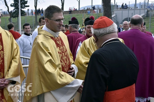 Msza papieska na wałbrzyskim stadionie