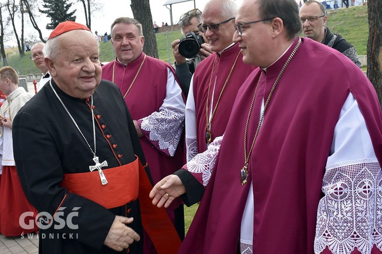 Msza papieska na wałbrzyskim stadionie