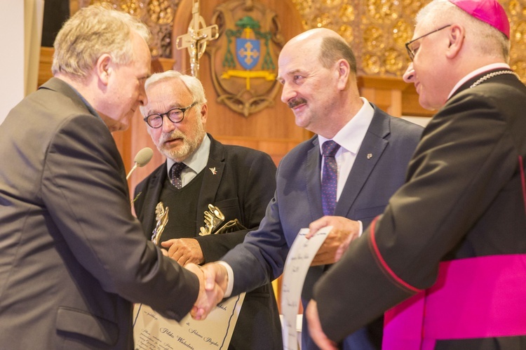 Feniksy dla s. Anastazji, ks. Gancarczyka i Antoniny Krzysztoń. I wielu innych