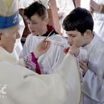 Błogosławieństwo nadzwyczajnych szafarzy, ceremoniarzy i lektorów