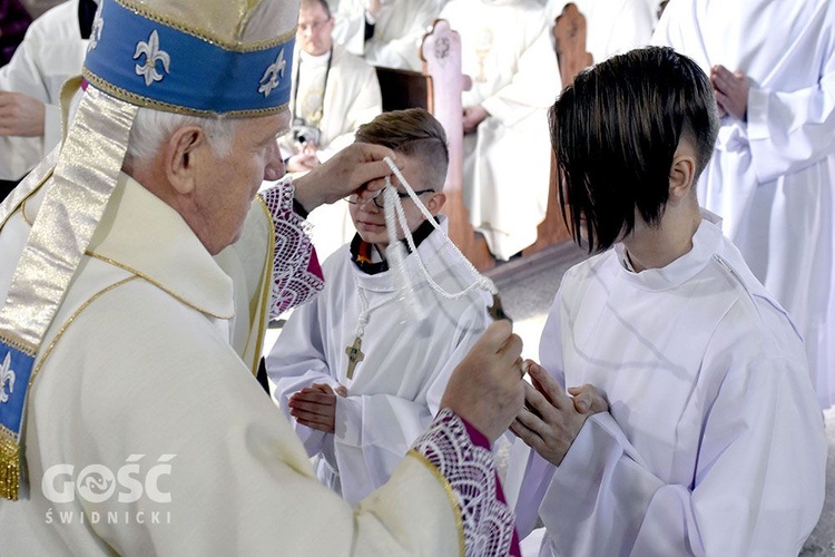 Błogosławieństwo nadzwyczajnych szafarzy, ceremoniarzy i lektorów