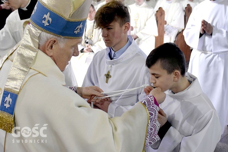 Błogosławieństwo nadzwyczajnych szafarzy, ceremoniarzy i lektorów