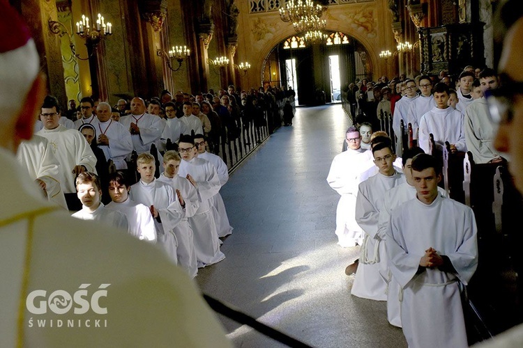 Błogosławieństwo nadzwyczajnych szafarzy, ceremoniarzy i lektorów