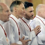 Błogosławieństwo nadzwyczajnych szafarzy, ceremoniarzy i lektorów