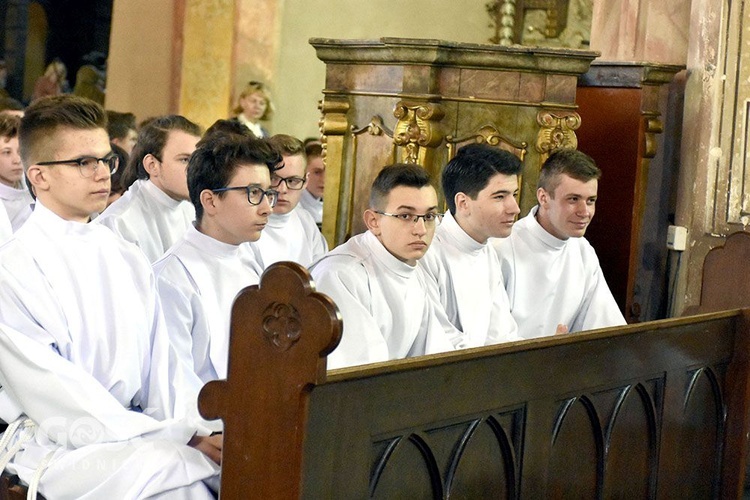 Błogosławieństwo nadzwyczajnych szafarzy, ceremoniarzy i lektorów