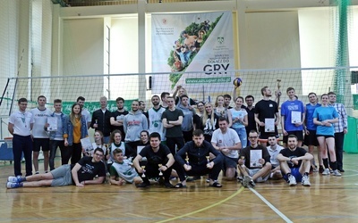 Wawrzyny wygrały Międzyduszpasterski Turniej Siatkówki