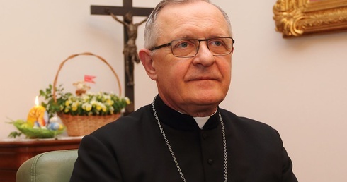 Wielkanoc szansą radykalnego otwarcia serc. Przedświąteczne spotkanie bp. Dajczaka z mediami
