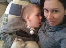 	– Nie chciałam, by była biadoleniem matki chorego dziecka, ale raczej zachętą do podjęcia decyzji o byciu szczęśliwym mimo różnych życiowych trudności – mówi A. Kulka-Dolecka.