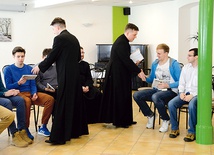 48 godzin spędzonych z klerykami było okazją do refleksji nad swoją przyszłością.