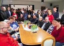 Pierwsze spotkanie liderów odbyło się 23 marca.