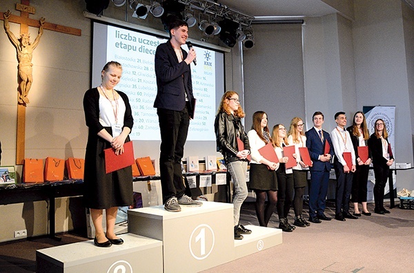 ▲	Na podium stanęli reprezentanci archidiecezji katowickiej i warszawskiej.