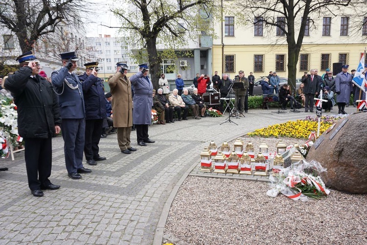 Świdnickie uroczystości upamiętniające 79. rocznicę zbrodni katyńskiej