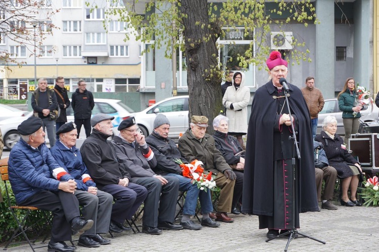 Świdnickie uroczystości upamiętniające 79. rocznicę zbrodni katyńskiej