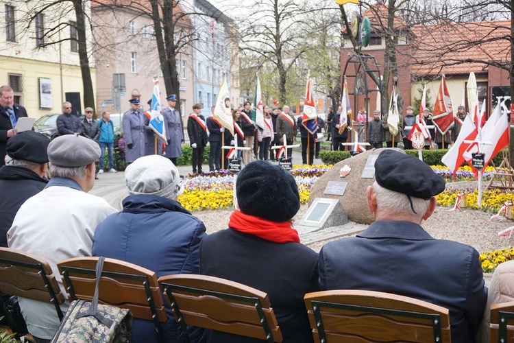 Świdnickie uroczystości upamiętniające 79. rocznicę zbrodni katyńskiej