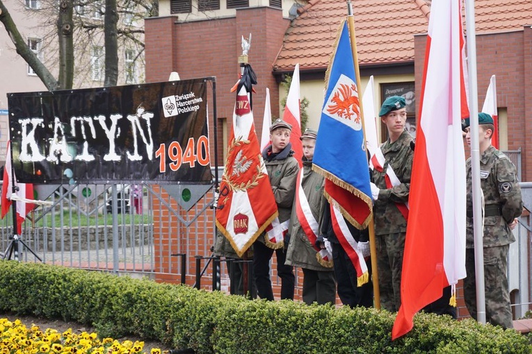 Świdnickie uroczystości upamiętniające 79. rocznicę zbrodni katyńskiej