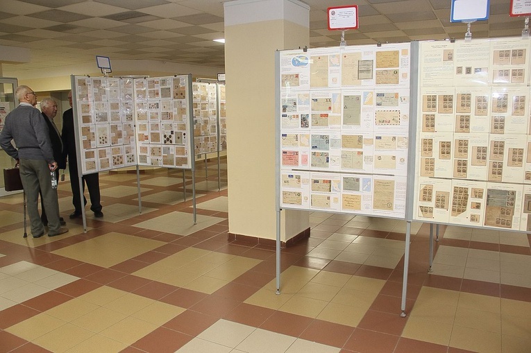 Wystawa filatelistyczna na Politechnice Koszalińskiej
