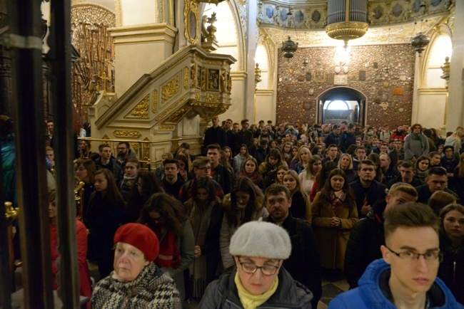 Pielgrzymka maturzystów na Jasną Górę