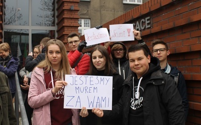 Śląskie. Egzaminy bez przeszkód, zdania na temat strajku podzielone