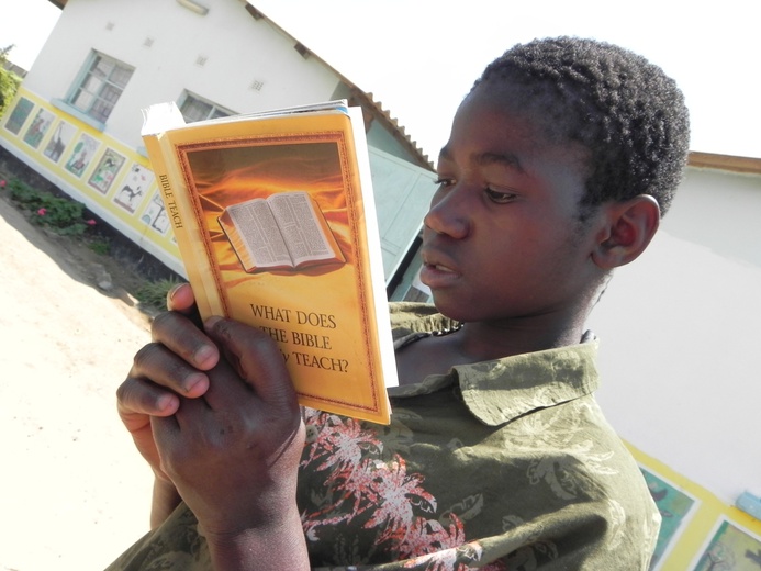 Krzyż i modlitwa pod równikiem