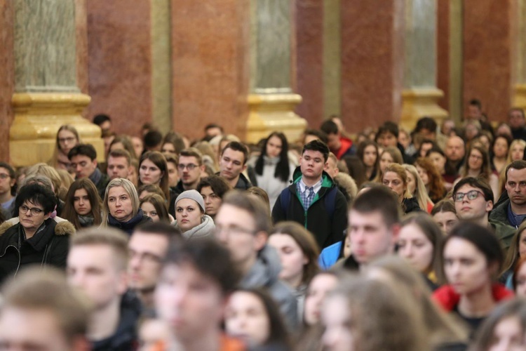 Drugi dzień pielgrzymki maturzystów 