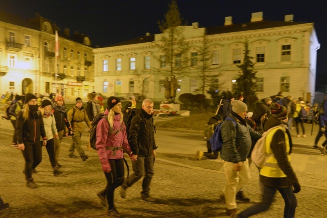 EDK z radomskiej katedry do Skrzyńska