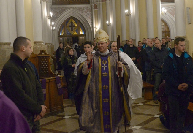 EDK z radomskiej katedry do Skrzyńska