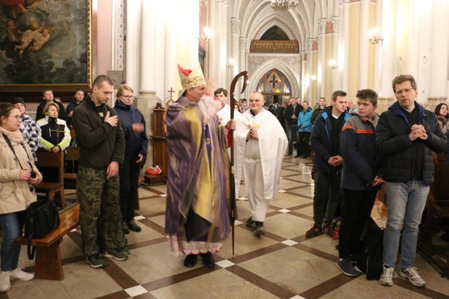 EDK z radomskiej katedry do Skrzyńska