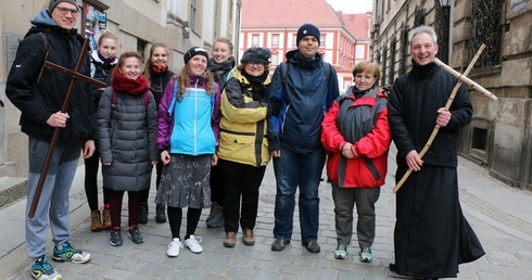 Dla nich 40 kilometrów to za mało. Idą prawdziwie ekstremalnie za Chrystusem