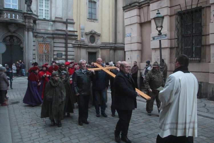 Droga Krzyżowa ulicami Legnicy