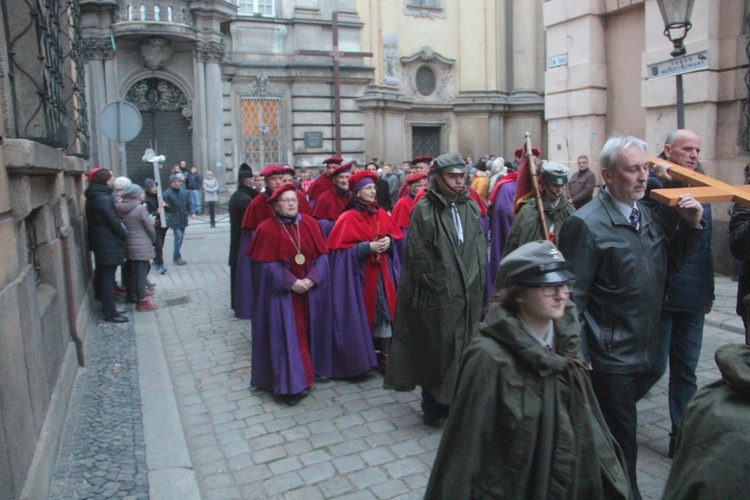 Droga Krzyżowa ulicami Legnicy