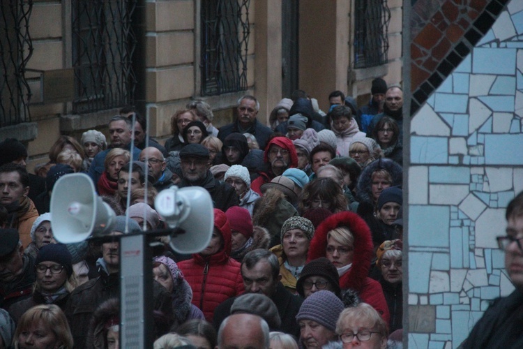 Droga Krzyżowa ulicami Legnicy