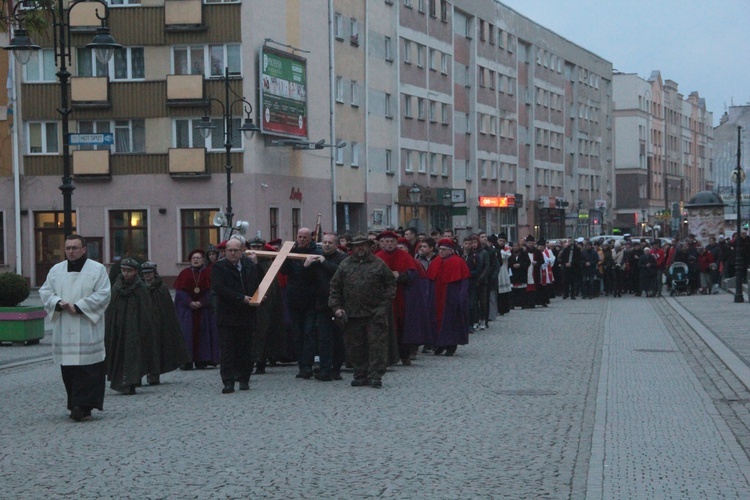 Droga Krzyżowa ulicami Legnicy