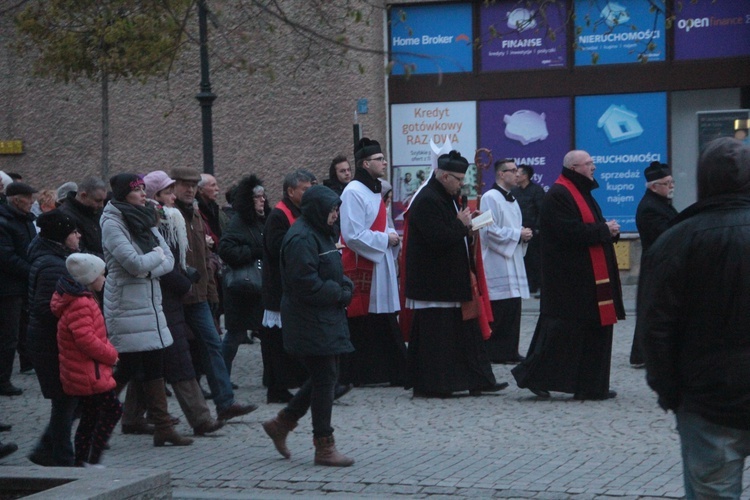 Droga Krzyżowa ulicami Legnicy