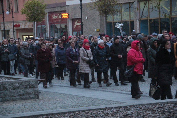 Droga Krzyżowa ulicami Legnicy