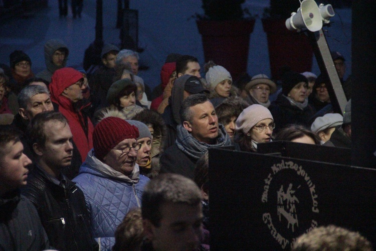 Droga Krzyżowa ulicami Legnicy