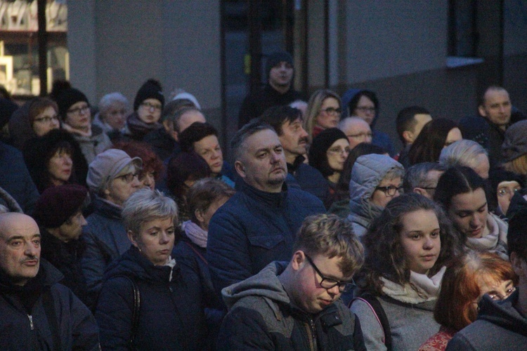 Droga Krzyżowa ulicami Legnicy