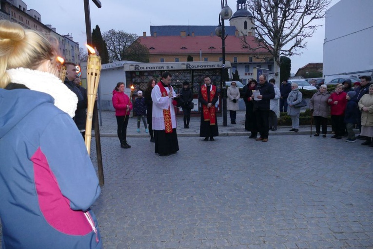 Droga Krzyżowa ulicami miast - Strzegom