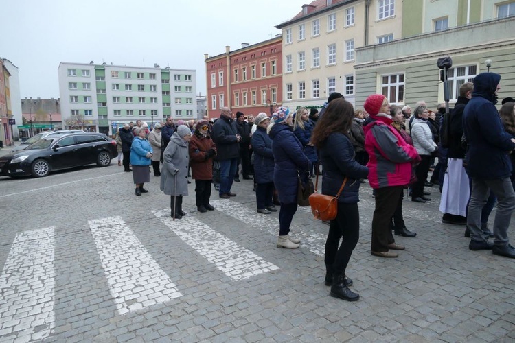 Droga Krzyżowa ulicami miast - Strzegom