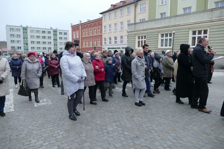 Droga Krzyżowa ulicami miast - Strzegom