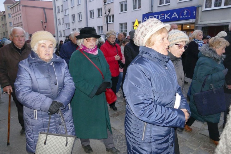 Droga Krzyżowa ulicami miast - Strzegom