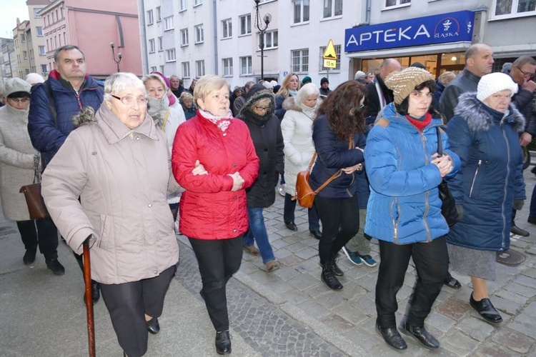 Droga Krzyżowa ulicami miast - Strzegom